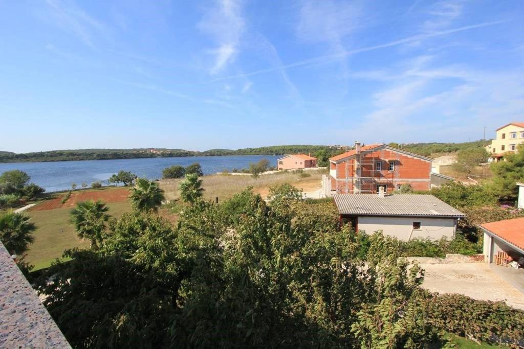 Apartments Anita Помер Екстериор снимка