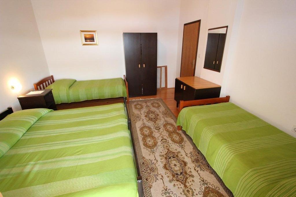 Apartments Anita Помер Екстериор снимка