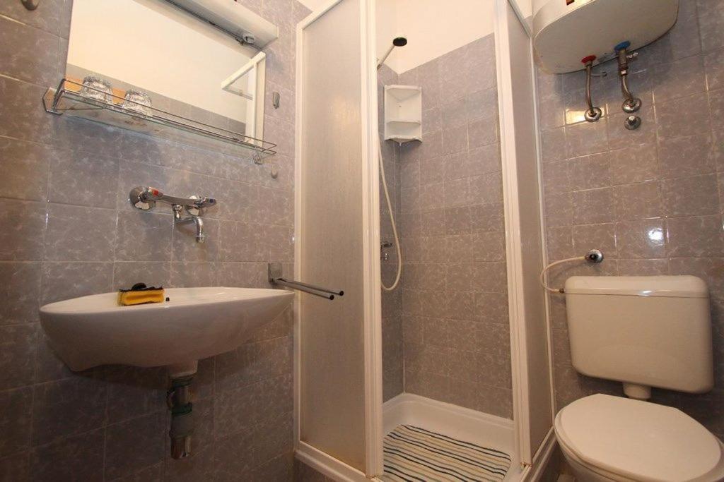 Apartments Anita Помер Екстериор снимка