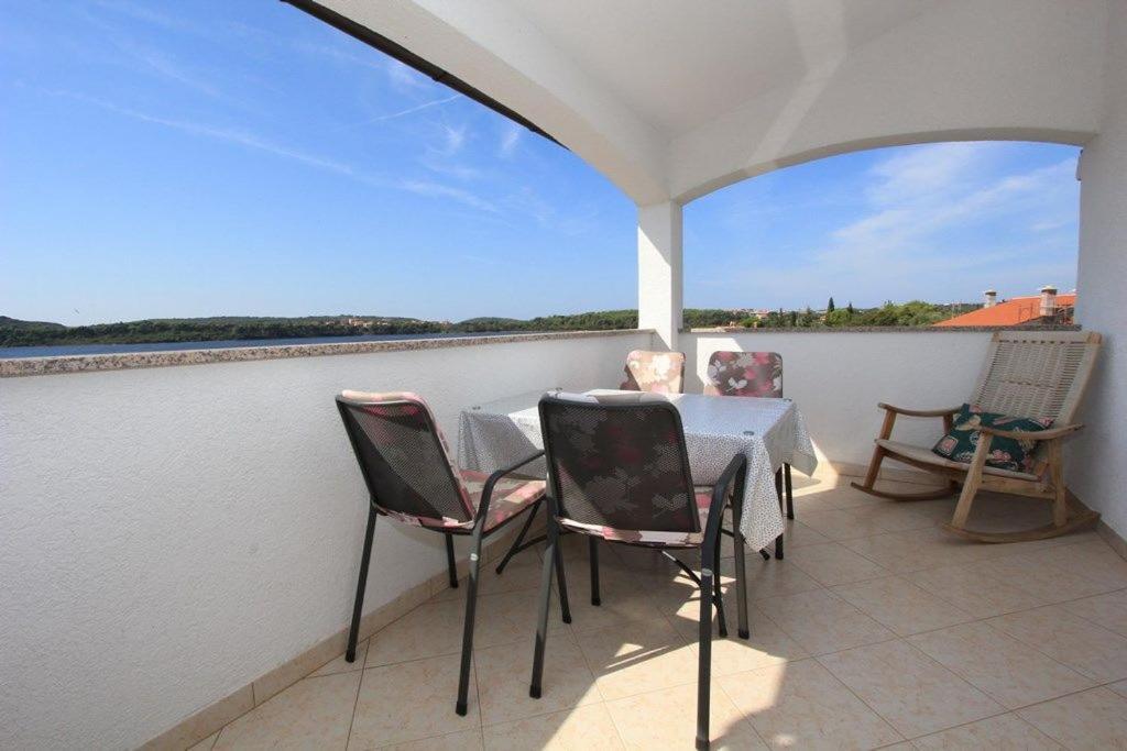 Apartments Anita Помер Екстериор снимка