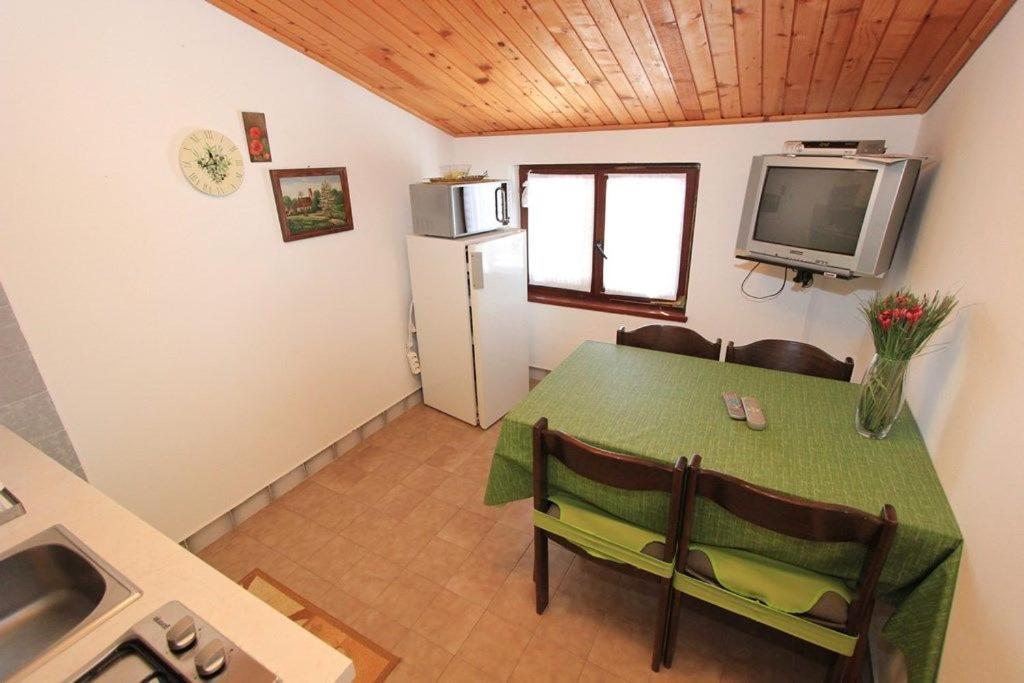 Apartments Anita Помер Екстериор снимка